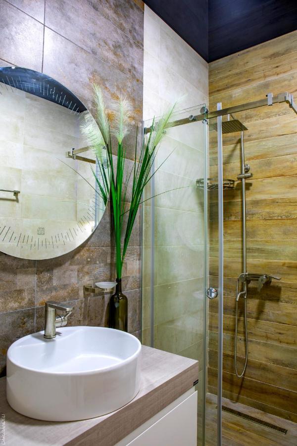 Entire Flat With City Skyline View - Two Bedrooms Batumi Luaran gambar