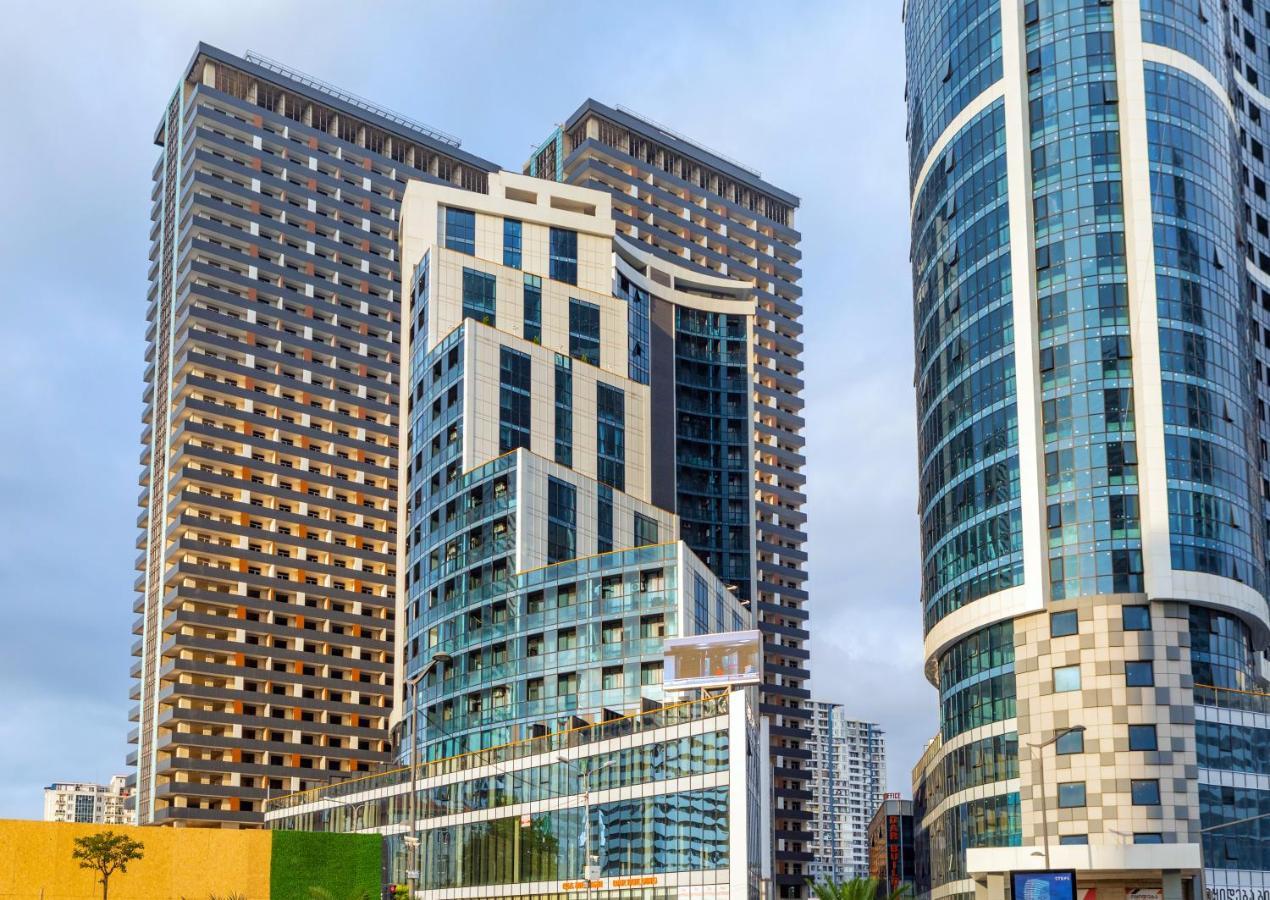 Entire Flat With City Skyline View - Two Bedrooms Batumi Luaran gambar