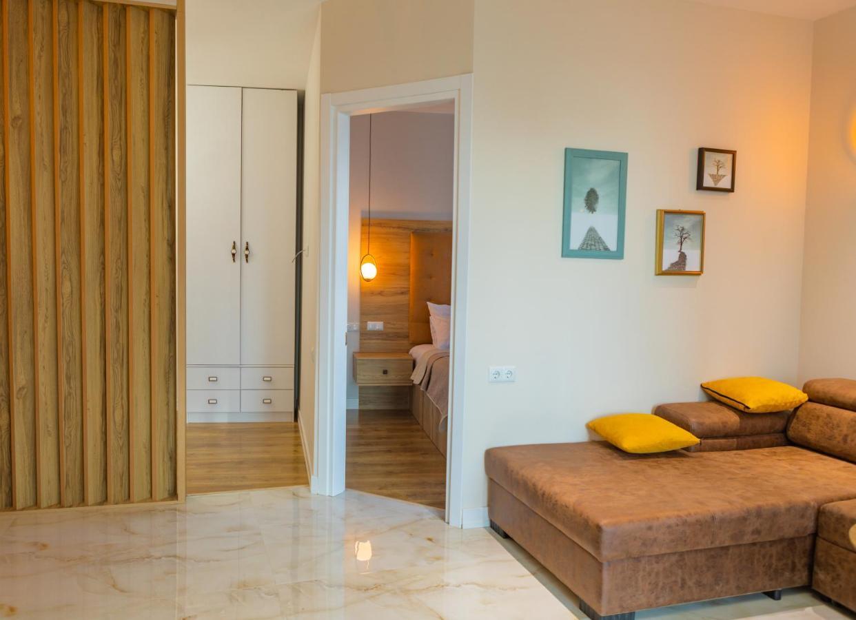 Entire Flat With City Skyline View - Two Bedrooms Batumi Luaran gambar